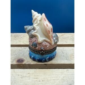 Vintage Seashell Porcelain Hinged Trinket Box - 3” Tall